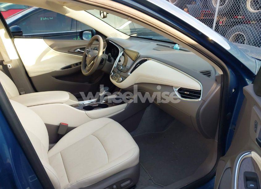 Photo 5 of 2024 Chevrolet Malibu FWD 2LT (VIN 1G1ZE5ST2RF224712)