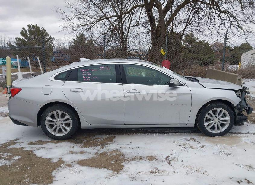 Photo 13 of 2016 Chevrolet Malibu 1LT (VIN 1G1ZE5ST3GF212100)