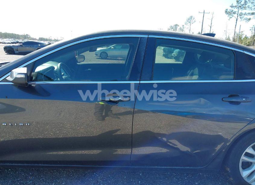 Photo 14 of 2016 Chevrolet Malibu 1LT (VIN 1G1ZE5ST3GF235747)