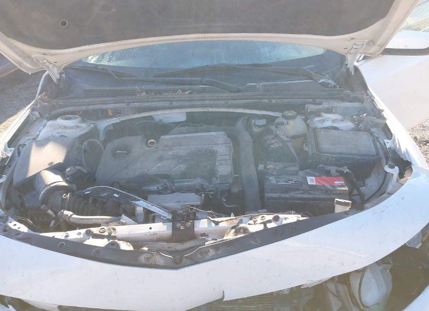 Photo 10 of 2016 Chevrolet Malibu 1LT (VIN 1G1ZE5ST3GF242567)