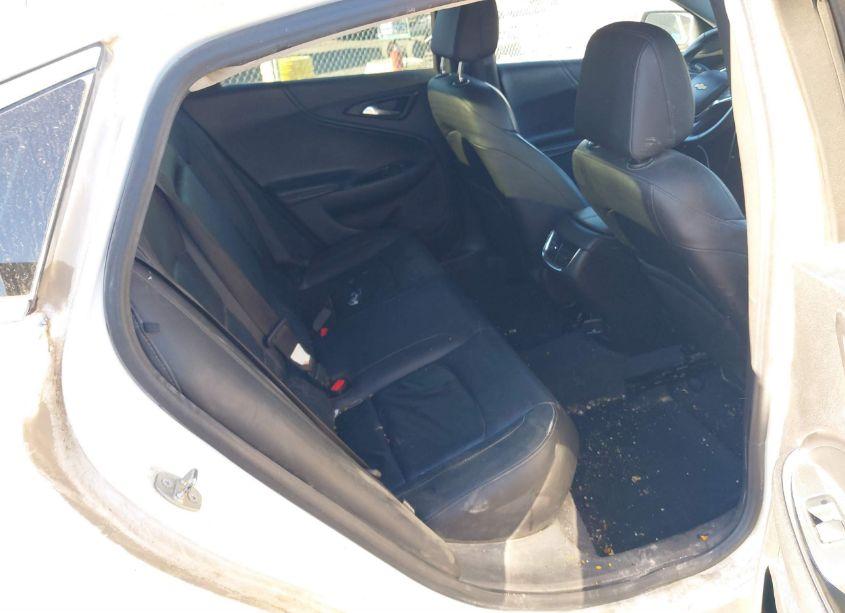 Photo 8 of 2016 Chevrolet Malibu 1LT (VIN 1G1ZE5ST3GF242567)