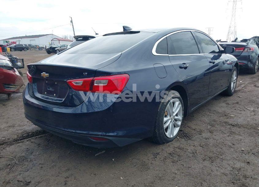 Photo 4 of 2016 Chevrolet Malibu 1LT (VIN 1G1ZE5ST3GF271874)