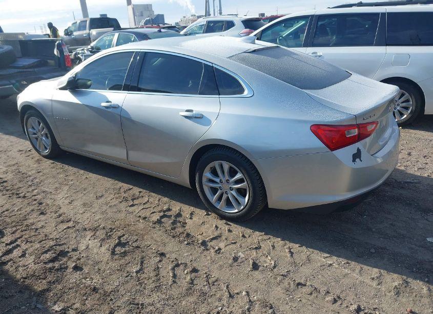 Photo 3 of 2016 Chevrolet Malibu 1LT (VIN 1G1ZE5ST3GF282549)