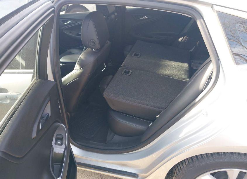 Photo 8 of 2016 Chevrolet Malibu 1LT (VIN 1G1ZE5ST3GF282549)