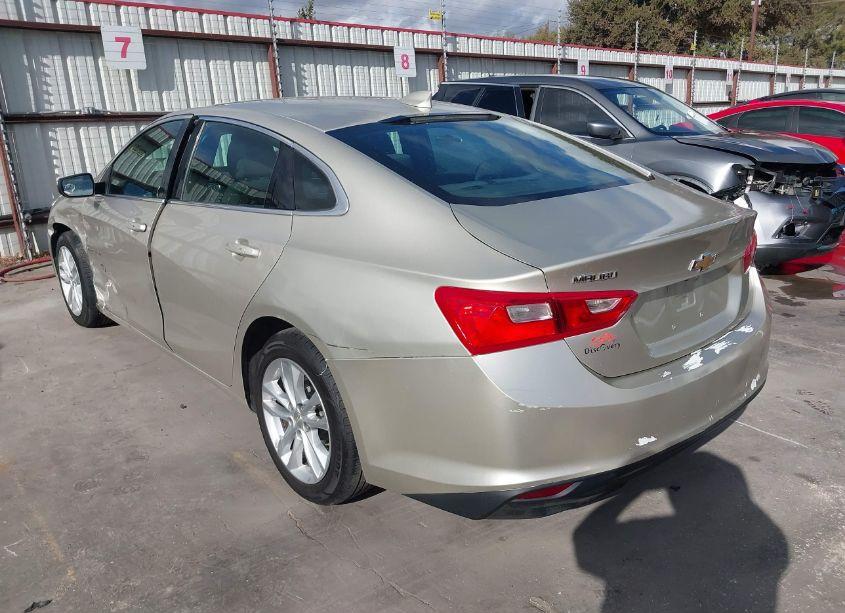 Photo 3 of 2016 Chevrolet Malibu 1LT (VIN 1G1ZE5ST3GF284138)