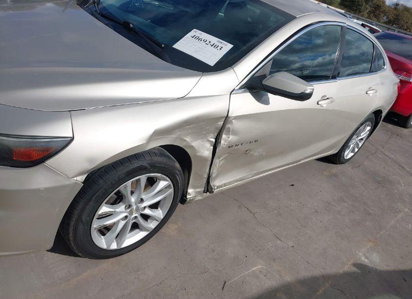 Photo 6 of 2016 Chevrolet Malibu 1LT (VIN 1G1ZE5ST3GF284138)