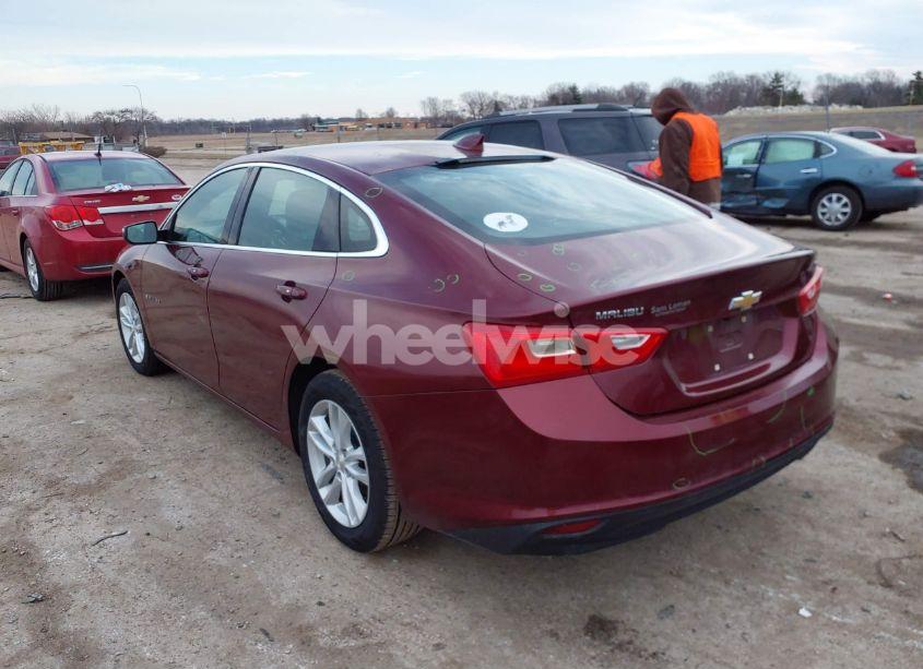 Photo 3 of 2016 Chevrolet Malibu 1LT (VIN 1G1ZE5ST3GF295690)