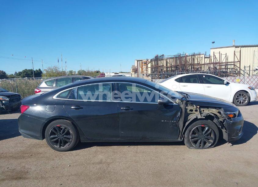 Photo 13 of 2016 Chevrolet Malibu 1LT (VIN 1G1ZE5ST3GF299481)