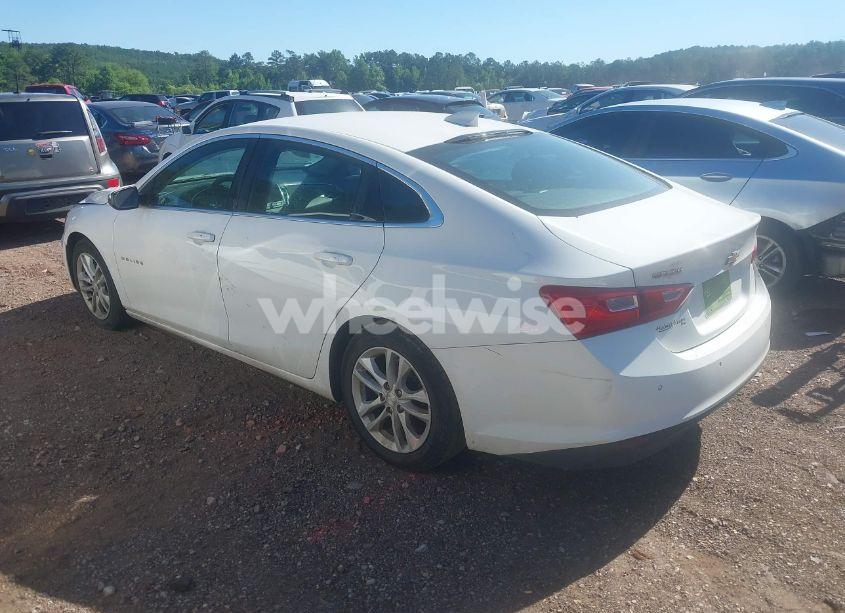 Photo 3 of 2016 Chevrolet Malibu 1LT (VIN 1G1ZE5ST3GF304002)