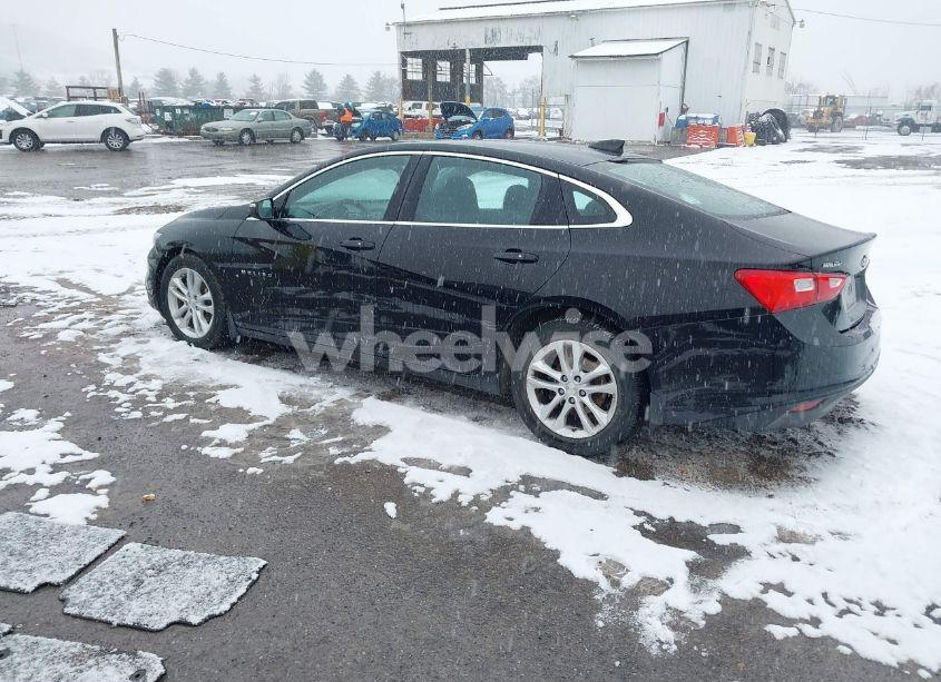 Photo 3 of 2016 Chevrolet Malibu 1LT (VIN 1G1ZE5ST3GF314092)