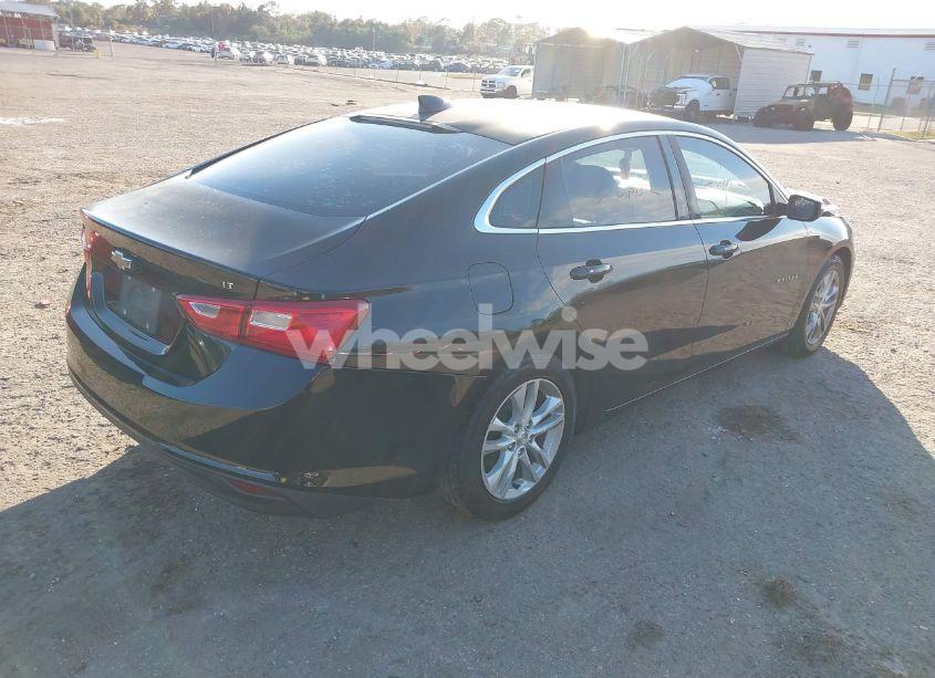 Photo 4 of 2016 Chevrolet Malibu 1LT (VIN 1G1ZE5ST3GF323908)