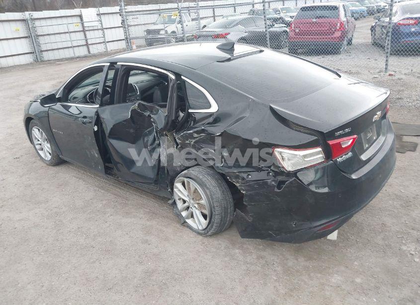 Photo 3 of 2016 Chevrolet Malibu 1LT (VIN 1G1ZE5ST3GF326226)