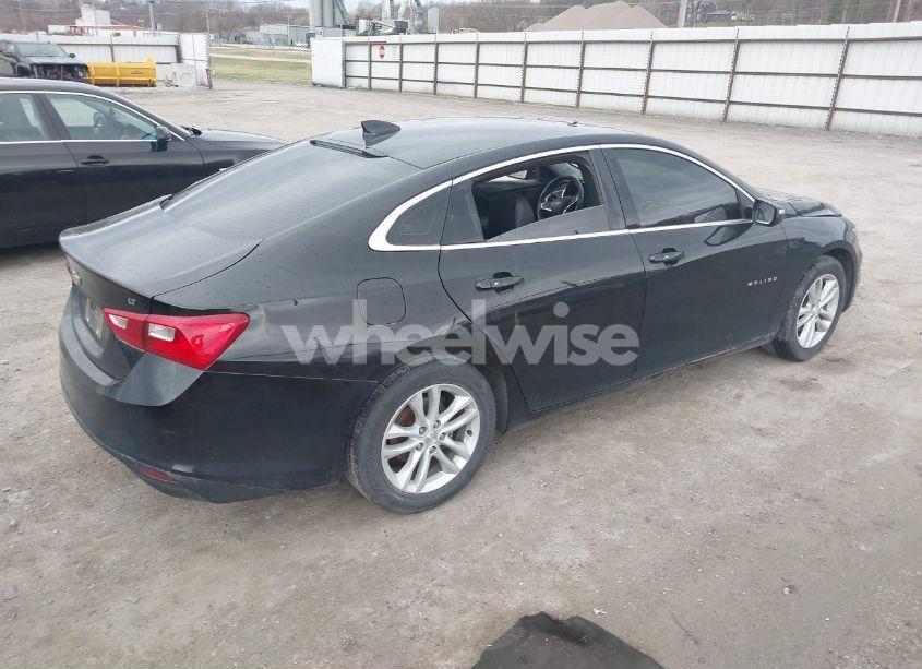 Photo 4 of 2016 Chevrolet Malibu 1LT (VIN 1G1ZE5ST3GF326226)