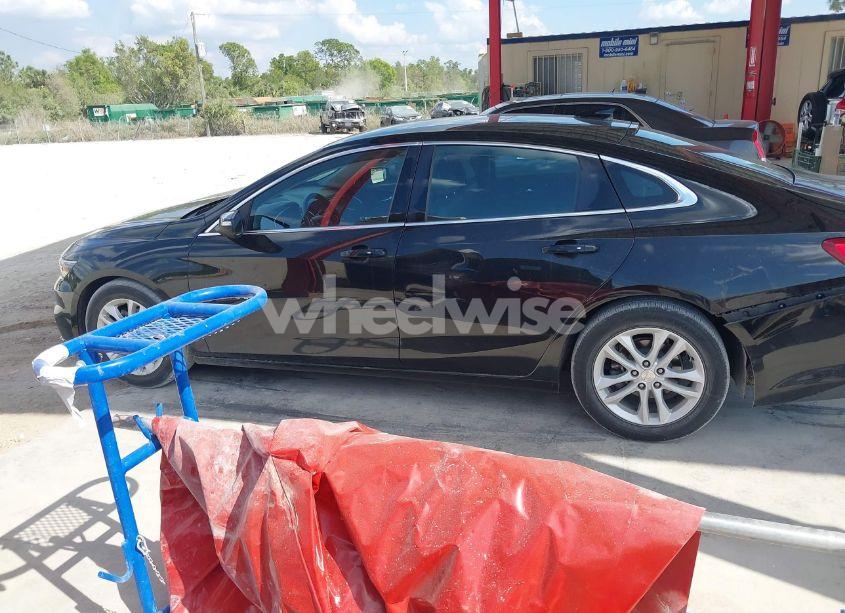 Photo 14 of 2016 Chevrolet Malibu 1LT (VIN 1G1ZE5ST3GF350378)