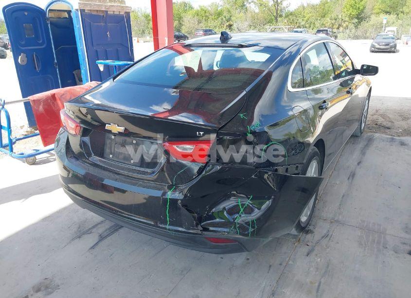 Photo 4 of 2016 Chevrolet Malibu 1LT (VIN 1G1ZE5ST3GF350378)