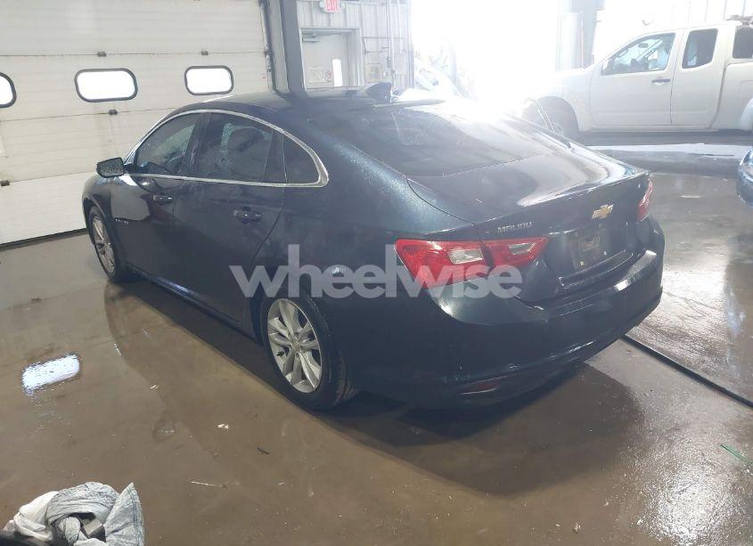 Photo 3 of 2016 Chevrolet Malibu 1LT (VIN 1G1ZE5ST3GF352812)