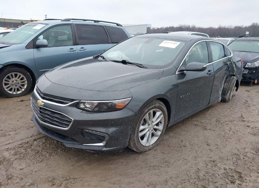 Photo 2 of 2016 Chevrolet Malibu 1LT (VIN 1G1ZE5ST3GF357864)