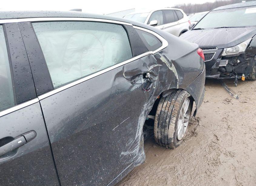 Photo 6 of 2016 Chevrolet Malibu 1LT (VIN 1G1ZE5ST3GF357864)