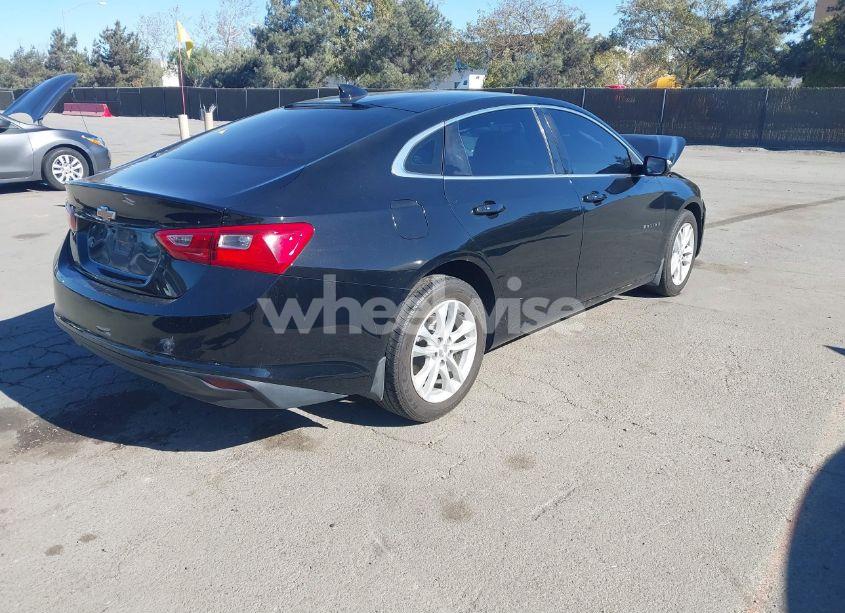 Photo 4 of 2017 Chevrolet Malibu 1LT (VIN 1G1ZE5ST3HF103993)
