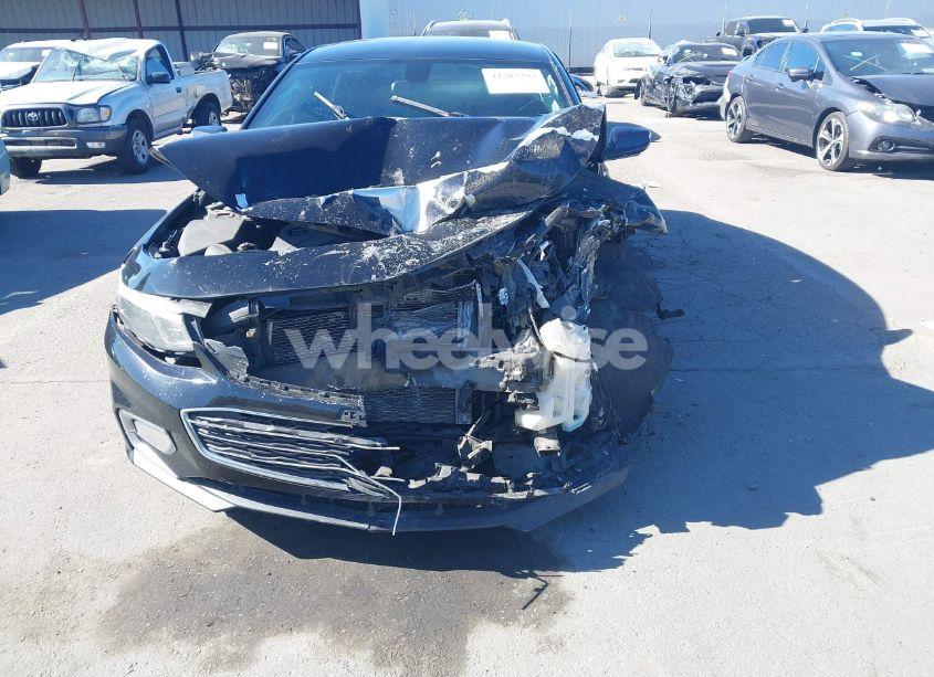Photo 6 of 2017 Chevrolet Malibu 1LT (VIN 1G1ZE5ST3HF103993)
