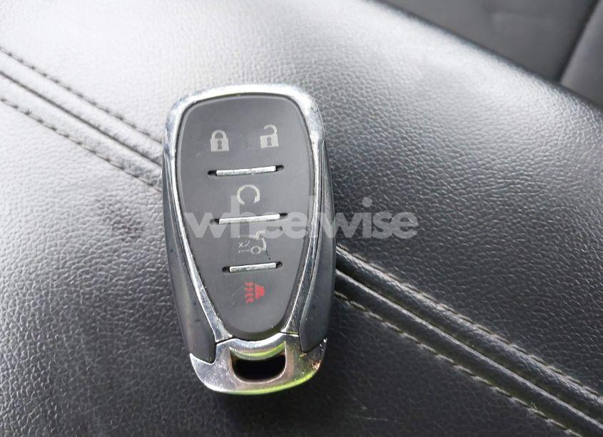 Photo 11 of 2017 Chevrolet Malibu 1LT (VIN 1G1ZE5ST3HF109471)