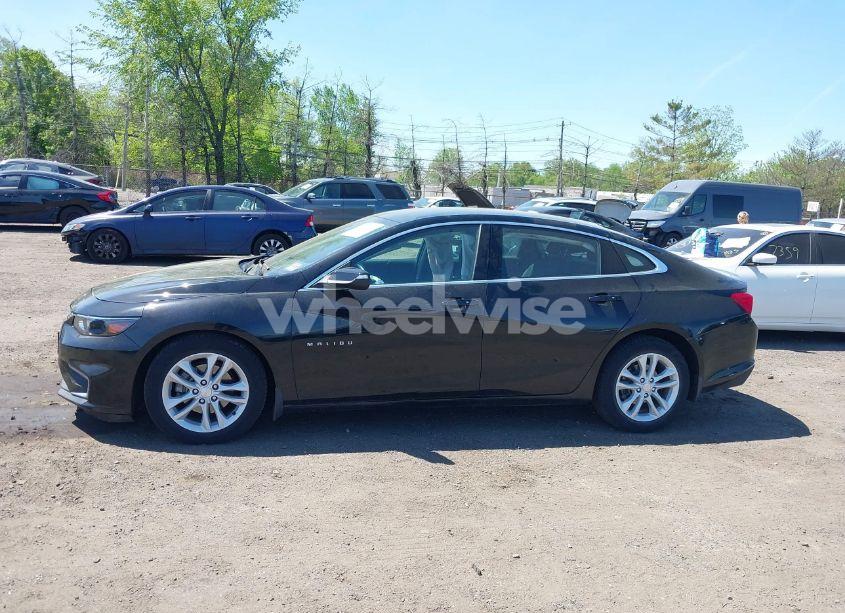 Photo 14 of 2017 Chevrolet Malibu 1LT (VIN 1G1ZE5ST3HF109728)