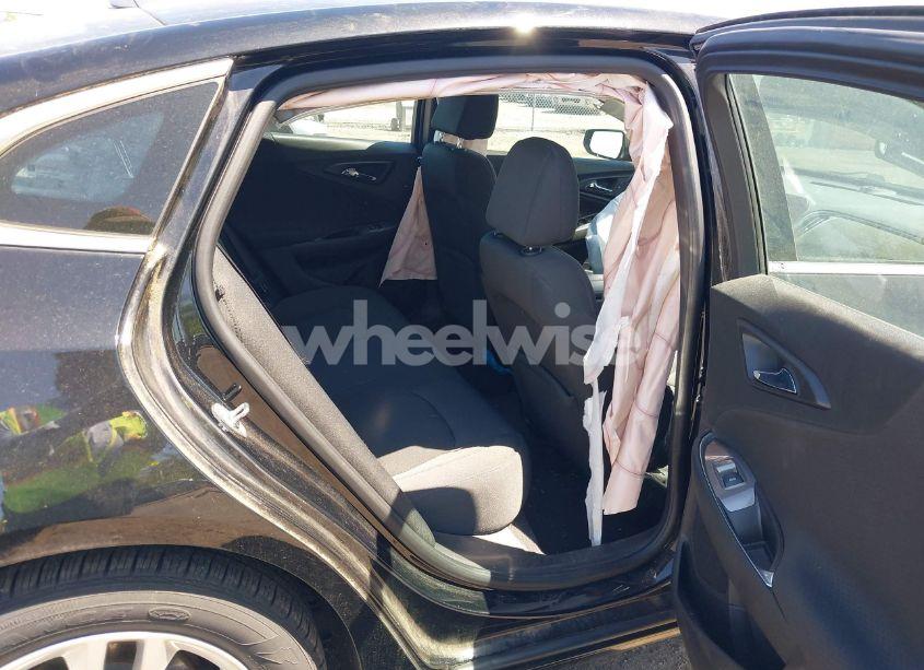 Photo 8 of 2017 Chevrolet Malibu 1LT (VIN 1G1ZE5ST3HF109728)