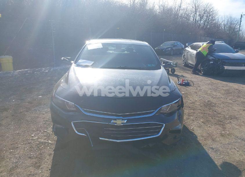 Photo 12 of 2017 Chevrolet Malibu 1LT (VIN 1G1ZE5ST3HF110023)