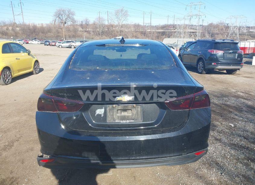 Photo 16 of 2017 Chevrolet Malibu 1LT (VIN 1G1ZE5ST3HF110023)