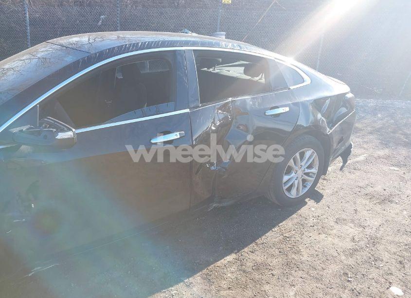 Photo 17 of 2017 Chevrolet Malibu 1LT (VIN 1G1ZE5ST3HF110023)