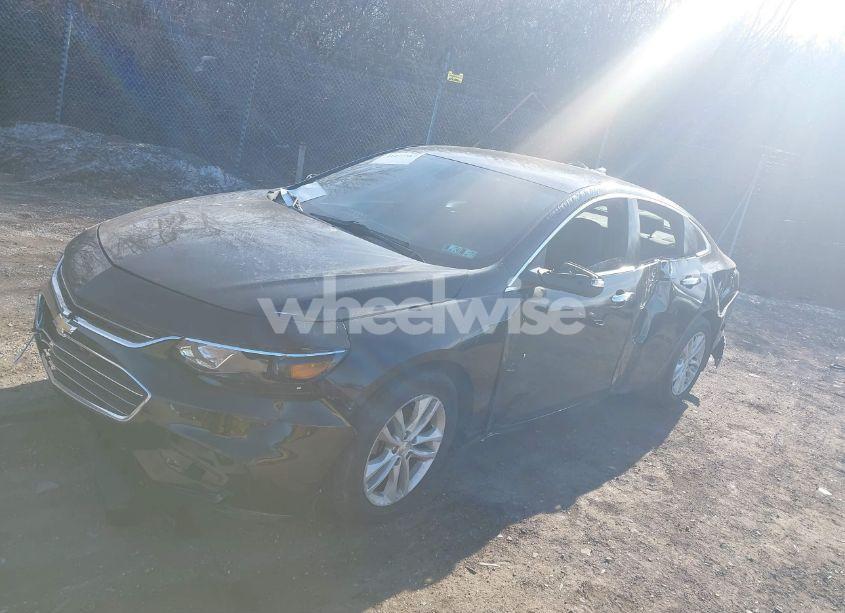 Photo 2 of 2017 Chevrolet Malibu 1LT (VIN 1G1ZE5ST3HF110023)