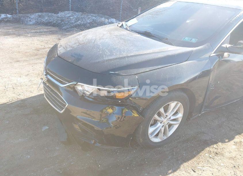 Photo 6 of 2017 Chevrolet Malibu 1LT (VIN 1G1ZE5ST3HF110023)