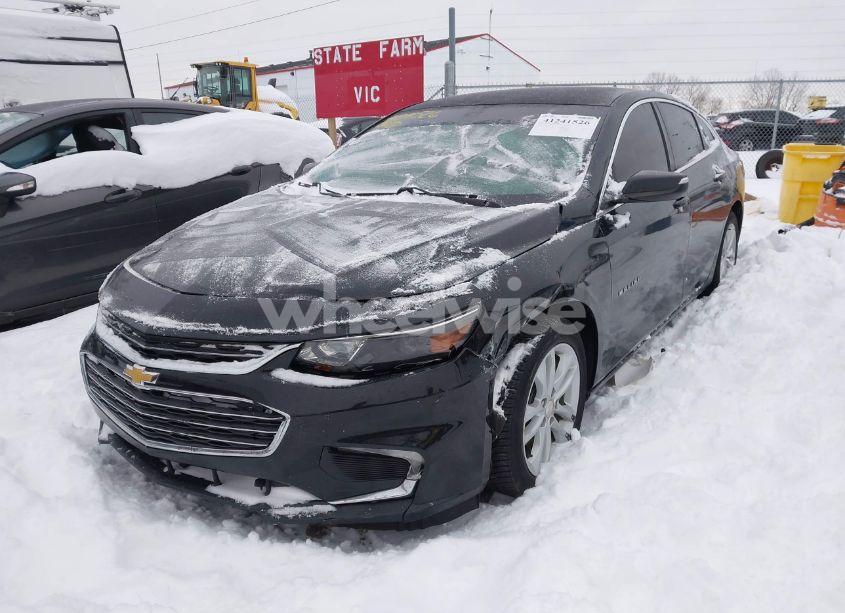 Photo 2 of 2017 Chevrolet Malibu 1LT (VIN 1G1ZE5ST3HF112709)