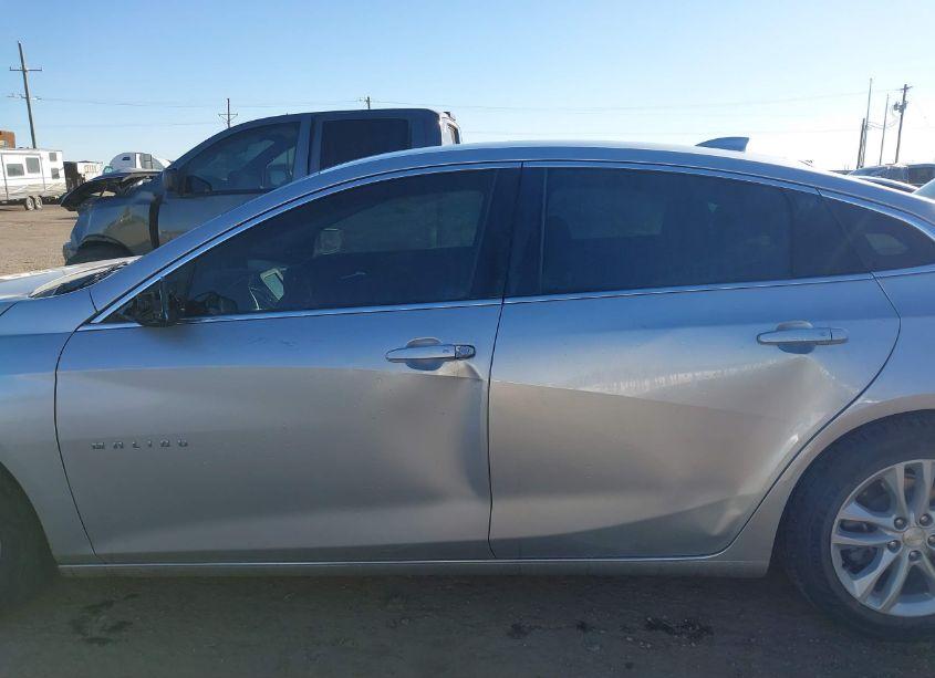 Photo 15 of 2017 Chevrolet Malibu 1LT (VIN 1G1ZE5ST3HF118249)