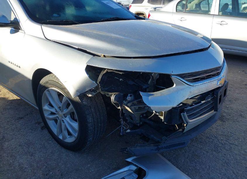 Photo 6 of 2017 Chevrolet Malibu 1LT (VIN 1G1ZE5ST3HF118249)