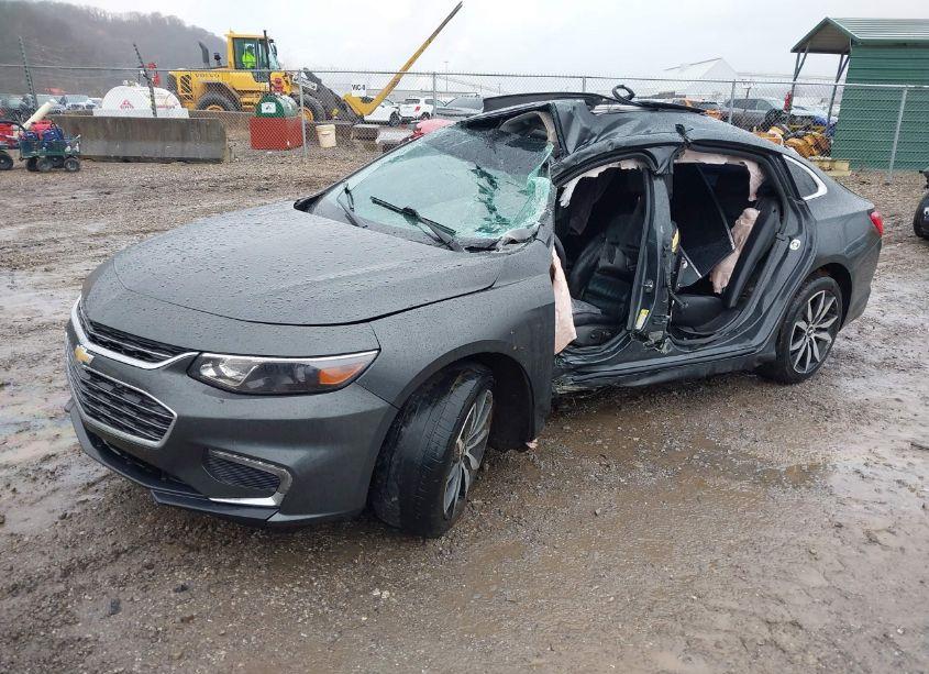 Photo 2 of 2017 Chevrolet Malibu 1LT (VIN 1G1ZE5ST3HF122284)