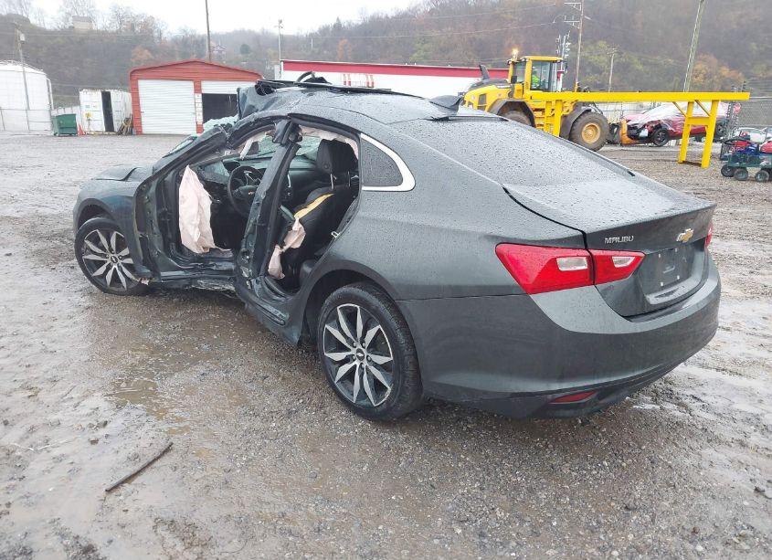 Photo 3 of 2017 Chevrolet Malibu 1LT (VIN 1G1ZE5ST3HF122284)