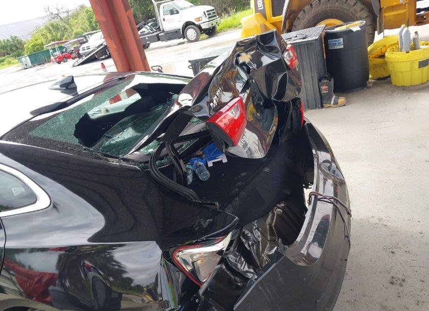 Photo 6 of 2017 Chevrolet Malibu 1LT (VIN 1G1ZE5ST3HF137738)