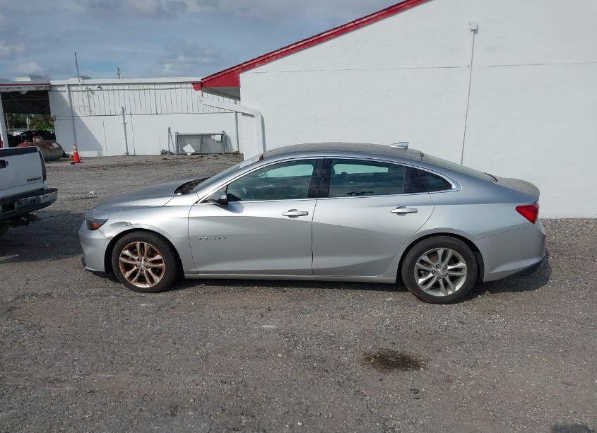 Photo 15 of 2017 Chevrolet Malibu 1LT (VIN 1G1ZE5ST3HF184574)