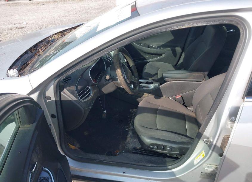 Photo 5 of 2017 Chevrolet Malibu 1LT (VIN 1G1ZE5ST3HF184574)