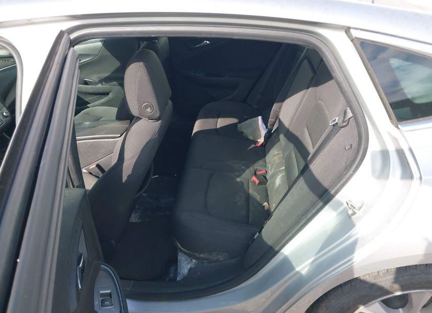 Photo 8 of 2017 Chevrolet Malibu 1LT (VIN 1G1ZE5ST3HF184574)