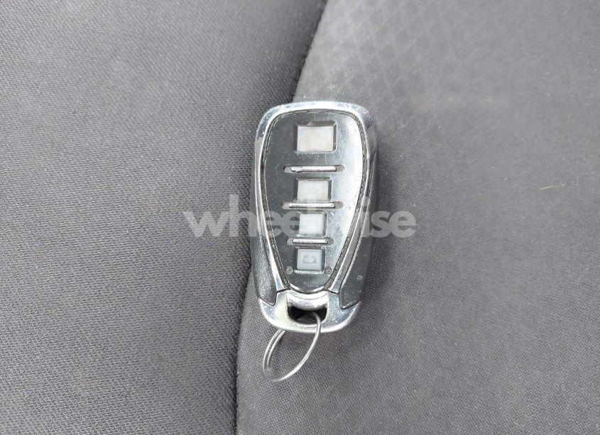 Photo 11 of 2017 Chevrolet Malibu 1LT (VIN 1G1ZE5ST3HF185630)