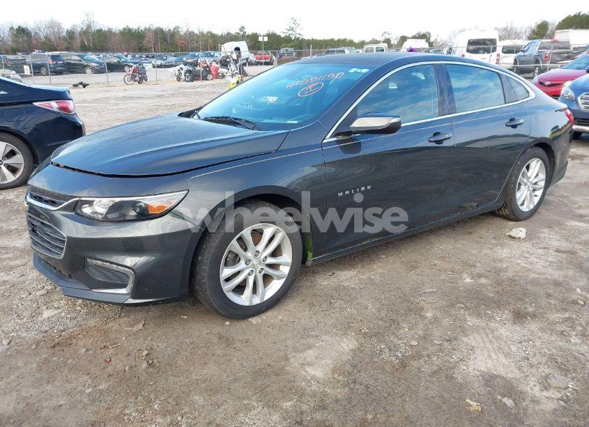 Photo 2 of 2017 Chevrolet Malibu 1LT (VIN 1G1ZE5ST3HF185630)
