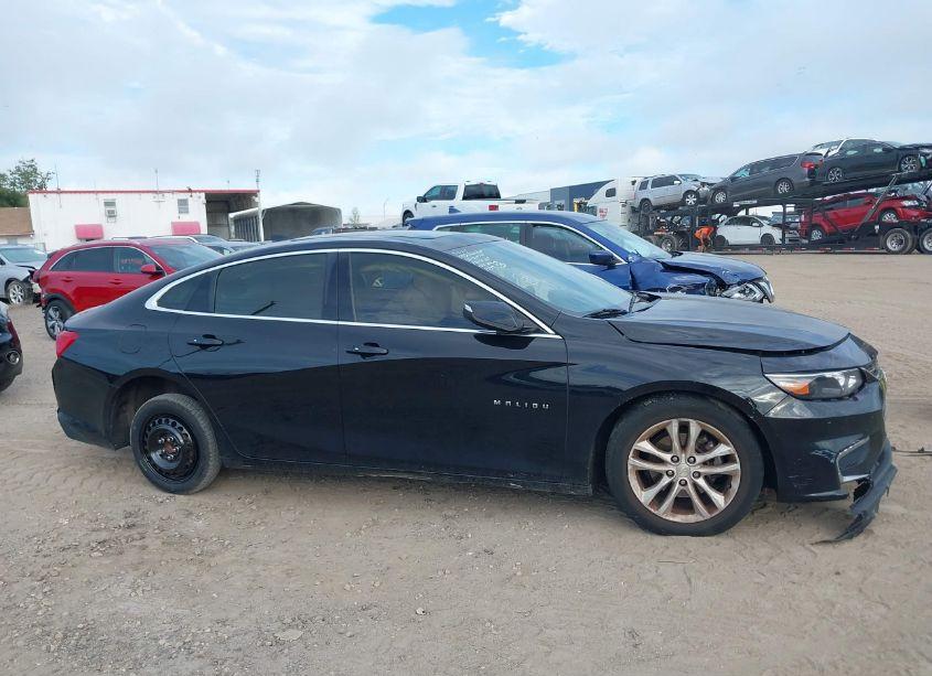 Photo 14 of 2017 Chevrolet Malibu 1LT (VIN 1G1ZE5ST3HF193839)
