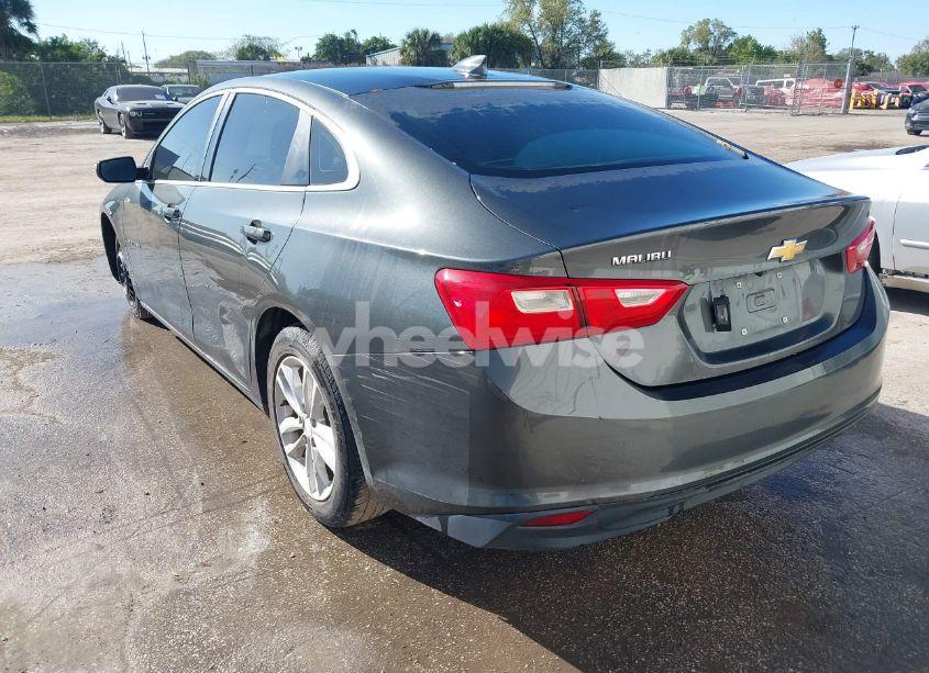 Photo 3 of 2017 Chevrolet Malibu 1LT (VIN 1G1ZE5ST3HF206959)