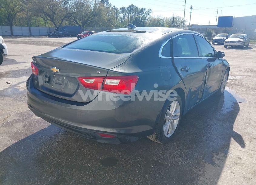 Photo 4 of 2017 Chevrolet Malibu 1LT (VIN 1G1ZE5ST3HF206959)