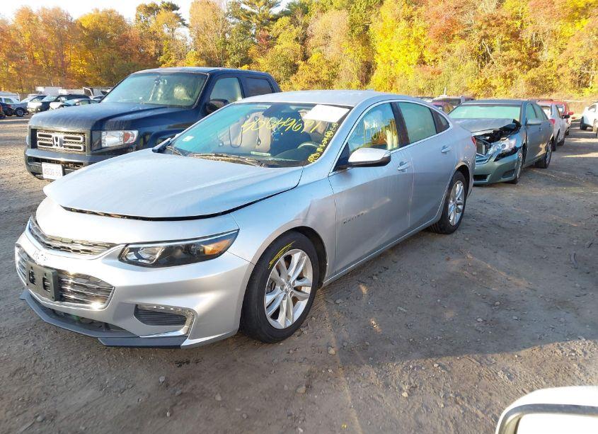 Photo 2 of 2017 Chevrolet Malibu 1LT (VIN 1G1ZE5ST3HF209649)