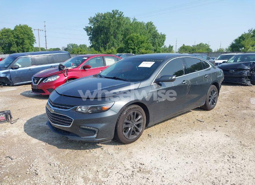 Photo 2 of 2017 Chevrolet Malibu 1LT (VIN 1G1ZE5ST3HF218593)