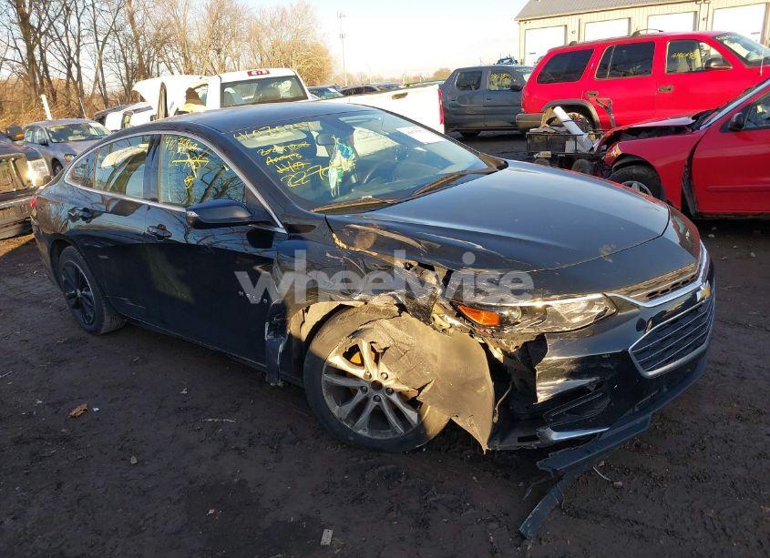2017 Chevrolet Malibu 1LT (VIN 1G1ZE5ST3HF227052) main photo