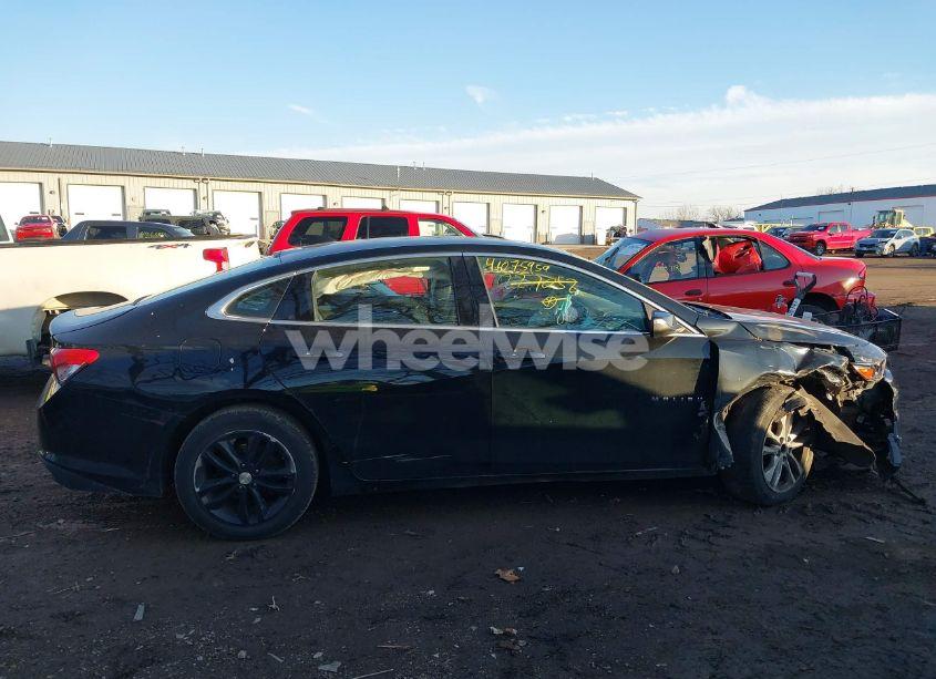 Photo 13 of 2017 Chevrolet Malibu 1LT (VIN 1G1ZE5ST3HF227052)